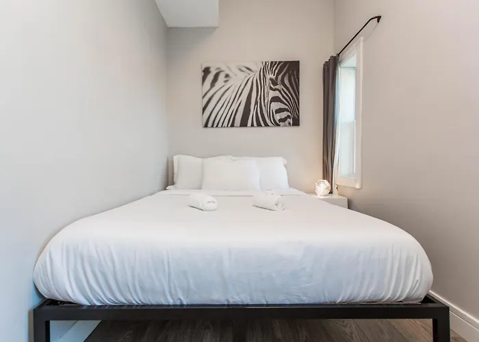 Double Play Wrigley - Prime Location Across From Wrigley Field & Transit - 2br Apts *